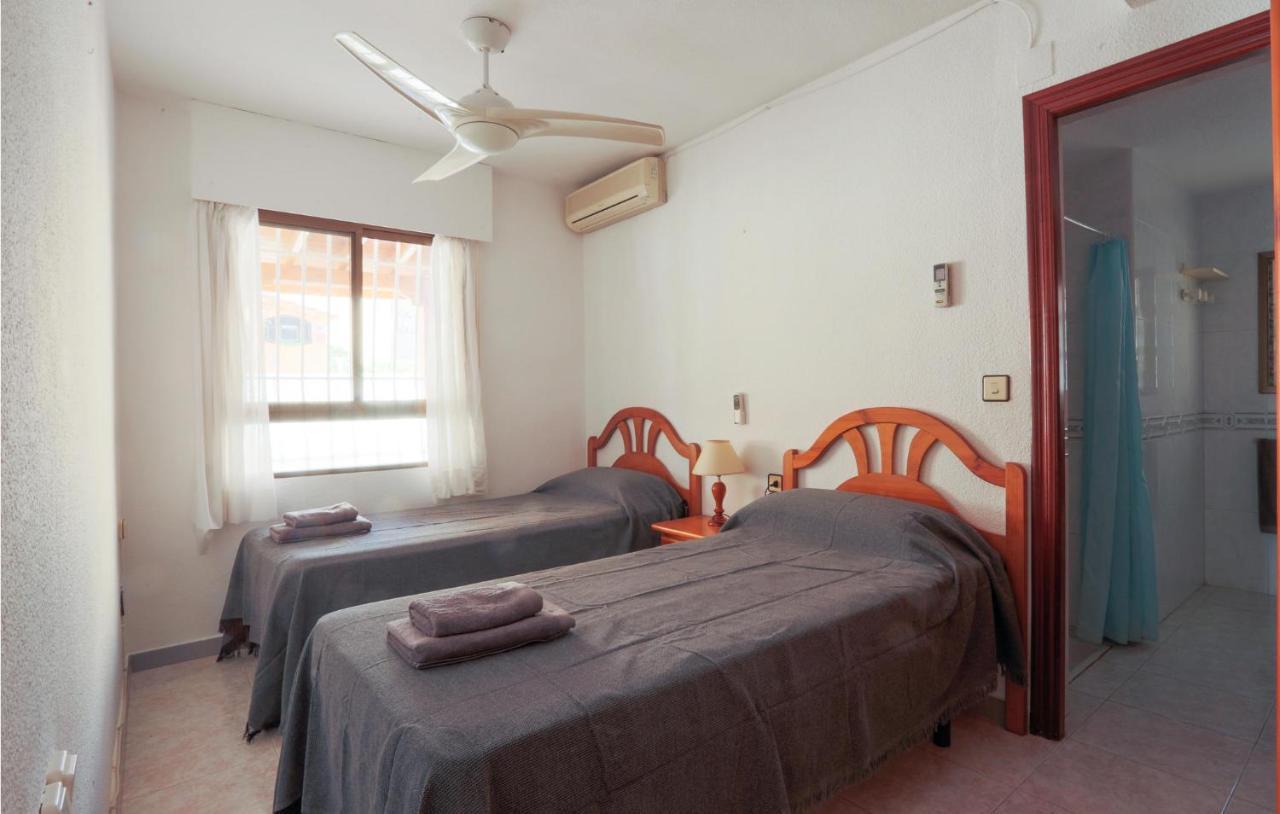 Cozy Home In Los Alcazares With Kitchen Los Narejos Εξωτερικό φωτογραφία